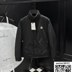 몽클레어 패딩 90%거위털