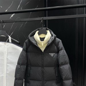 프라다 패딩 90%거위털