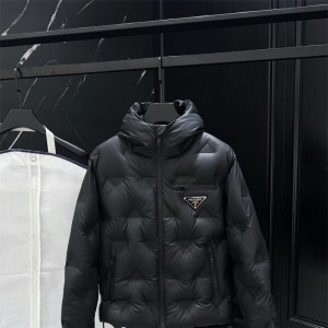 프라다 패딩 90%거위털