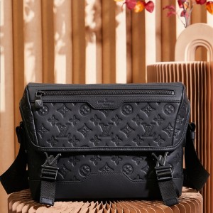 루이비통 Louis Vuitton 메신저 보야주 PM M25121
