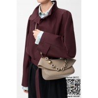 로에베  올라 미디움 크로스백