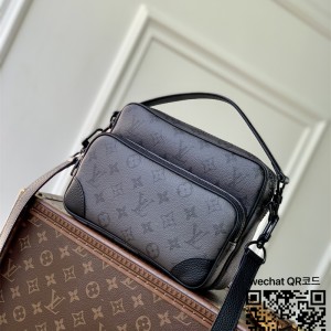 루이비통 남자 삭 닐 모노그램 M26783