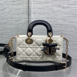 디올 DIOR 레이디 디조이백 Lady D-Joy 마이크로백 미니 19CM