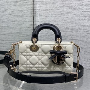 디올 DIOR 레이디 디조이백 Lady D-Joy 마이크로백 미니 19CM