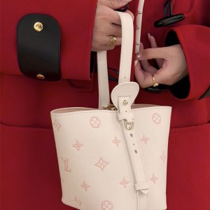 루이비통 모노그램 올인BB 숄더백 3가지 착용법M28315