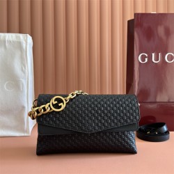 구찌 엠보스드 GG 스웨이드 숄더백  857622 28cm