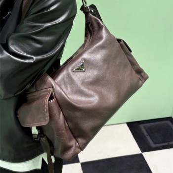 프라다 익스플로어 가죽 숄더백 2VH204