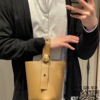 로에베 버블 버킷백 미니 062342