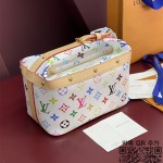 루이비통 여성 크루저 토일레트리백 M15350