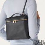 로로피아나 L23.5 엑스트라 포켓 백팩 카프스킨