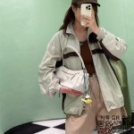 프라다 여성 데지레 스몰 토트 숄더백 1BC296