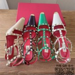 발렌티노 락스터드 앵클 스트랩 펌프스 블랙 여성 하이힐