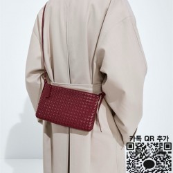 보테가베네타 라바 레드 미디엄 인트레치아토 피콜로 스트랩 파우치 876625