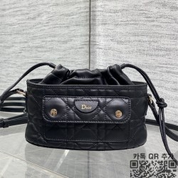 디올 트래블 오블리크 미니 버킷 숄더백 S2426