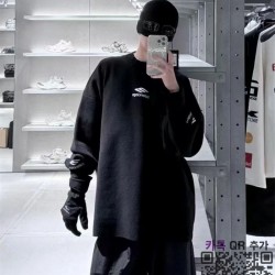 발렌시아가 스웨터 남여공용